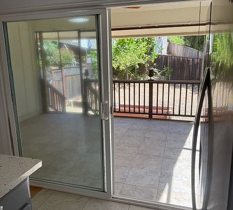 4th image of 110 Greenview Dr