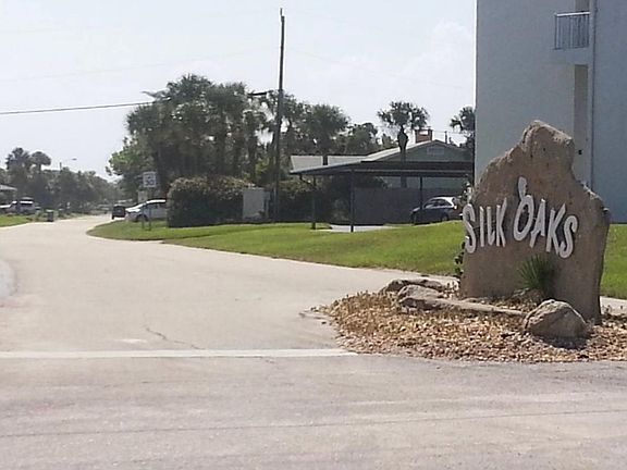 2nd image of 12 Silk Oaks Dr