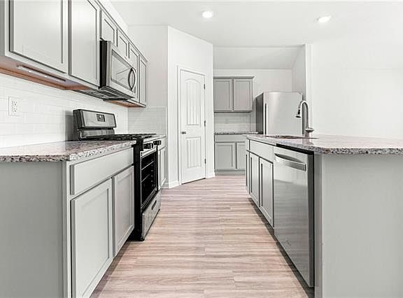 3rd image of 40392 Cypress Reserve Blvd