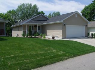 616 W 2nd St, Alta, IA 51002