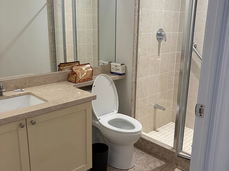 131 Upper Duke Cres E #702 — Photo 7