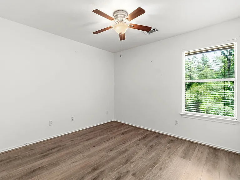 149 E Summerhaze Cir — Photo 13