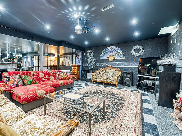 1 Johnswood Cres #BASEMENT — Photo 15