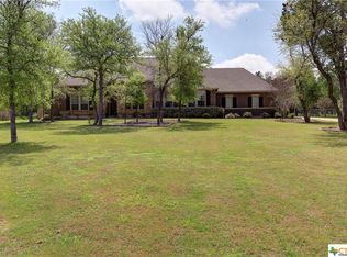 216 Lowman Ln, New Braunfels, TX 78132