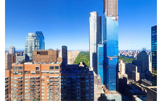 Rented by Douglas Elliman | media 24