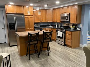 64 Ludlow St APT 101, Saratoga Springs, NY 12866