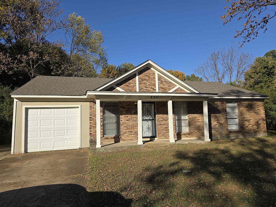 1st image of 936 Chesterton Dr