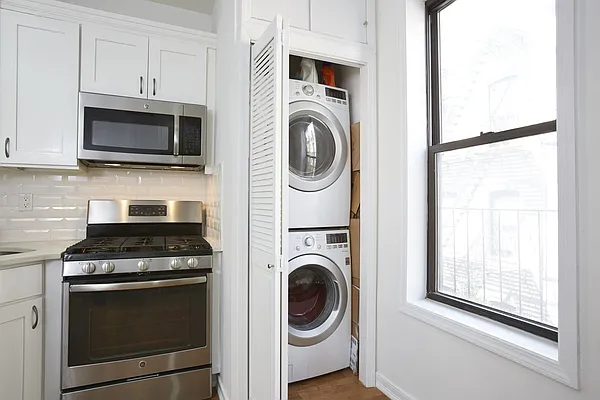 Rented by Compass | media 12