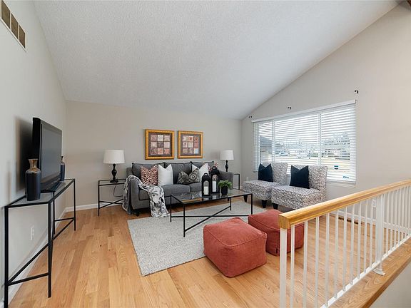 3rd image of 1656 Ryall Ct
