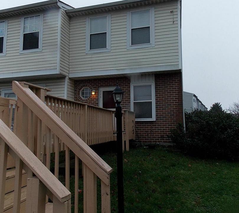 1st image of 840 Sleepy Hollow Ct