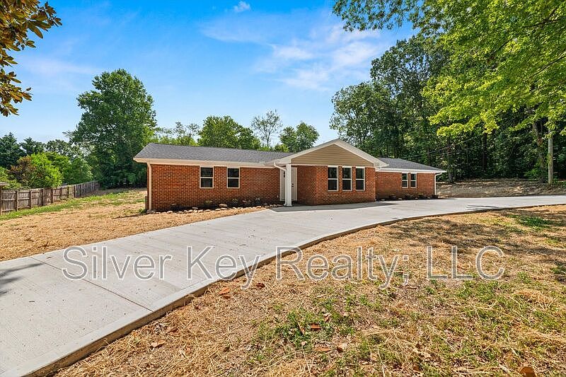 1st image of 144 County Road 575
