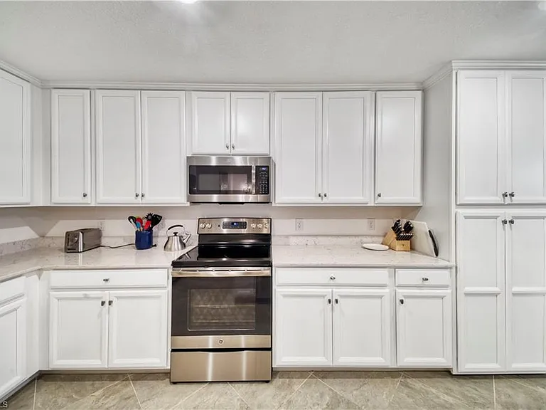 9572 Trevi Ct #5017 — Photo 5