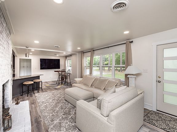 Laminate Floors and Wonderful Lighting