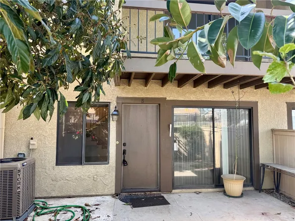9244 Citrus Ave APT B, Fontana, CA 92335