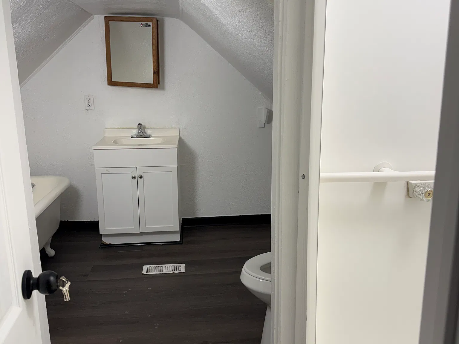 2134 Chestnut Ave — Photo 3