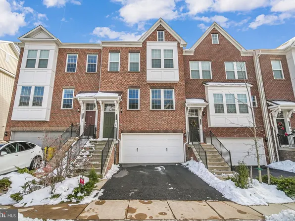 8328 Meadowood Dr, Hanover, MD 21076