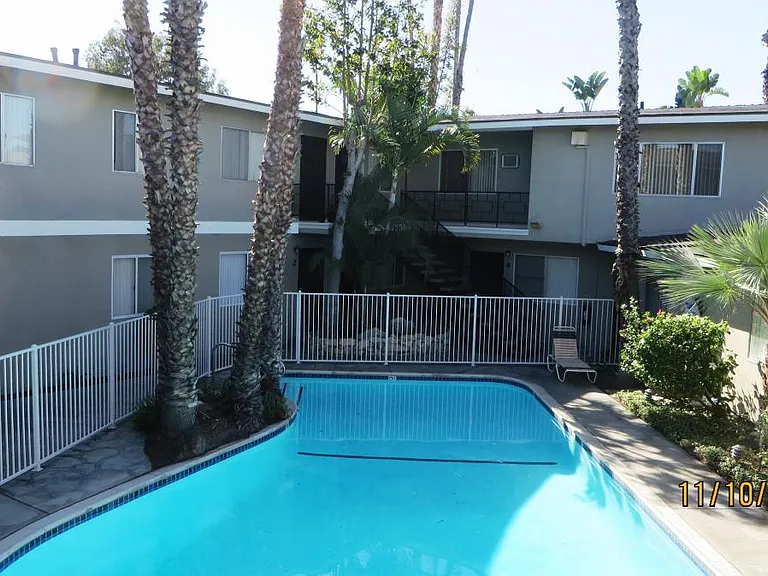 912 S Park Cir #11 — Photo 6