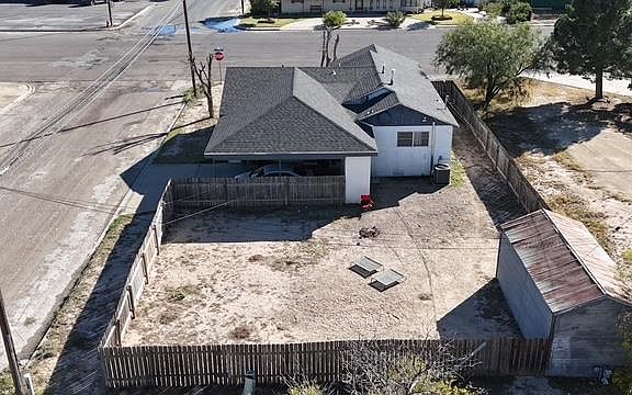 4th image of 200 W Hornbeck Blvd