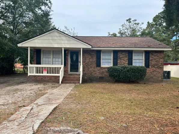 2040 Nevada St, Lumberton, NC 28358