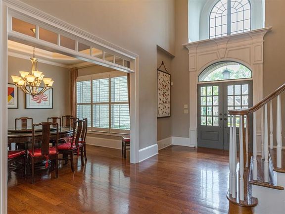 4th image of 1031 Cranbrook Glen Ln