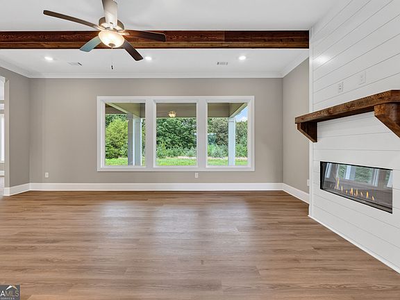 5th image of 133 Twin Oaks Dr