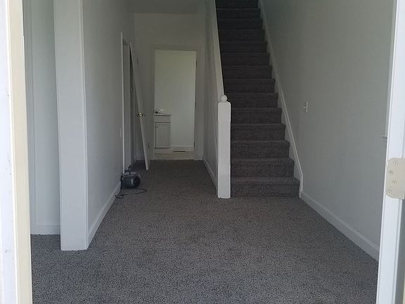 3rd image of 1710 East St