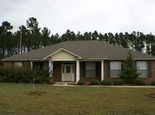 74 Parkside Cir, Crawfordville, FL 32327
