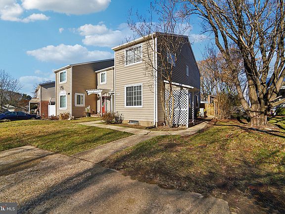 3rd image of 757 Trenton Ave
