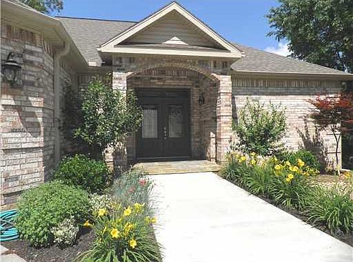 3rd image of 21 Logan Ln