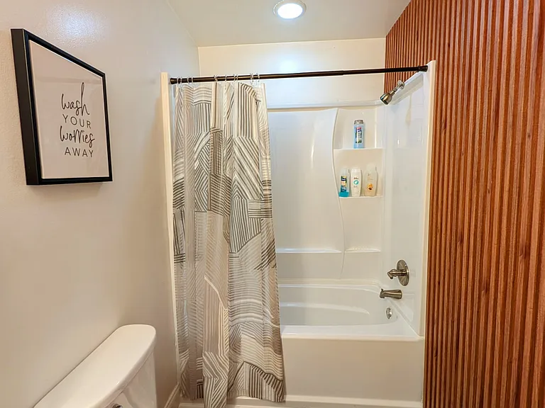 1131 W North Ave #6 — Photo 9