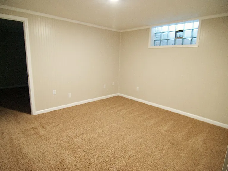 147 N 3900 E — Photo 18