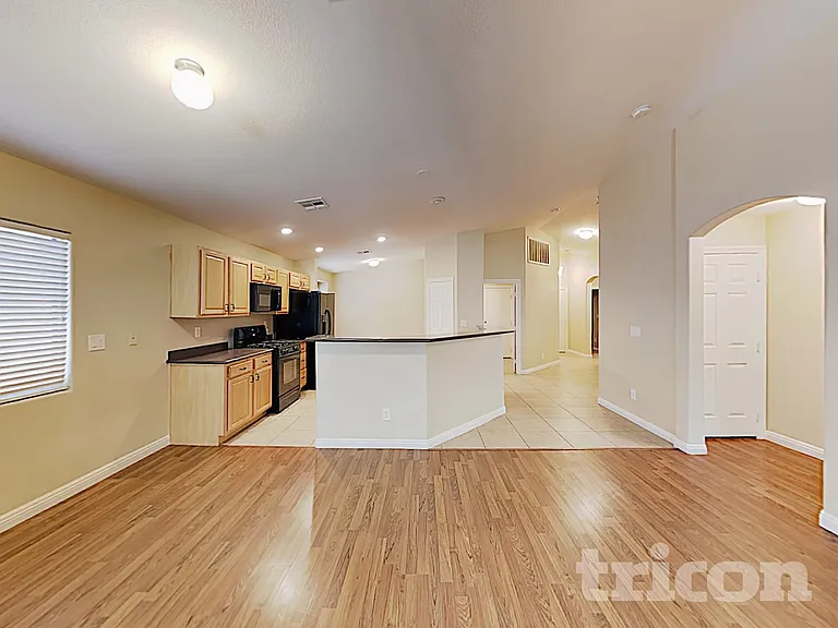 2771 Bridleton Ave — Photo 5
