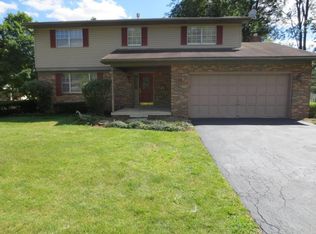 1909 Knollridge Ct, Columbus, OH 43229