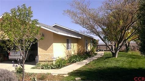 Garage n entry to home