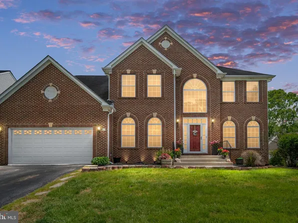 8 Saint Richards Ct, Stafford, VA 22556