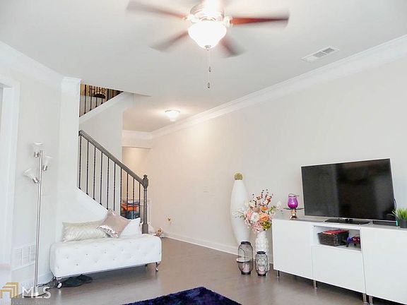 5th image of 13375 Canary Ln