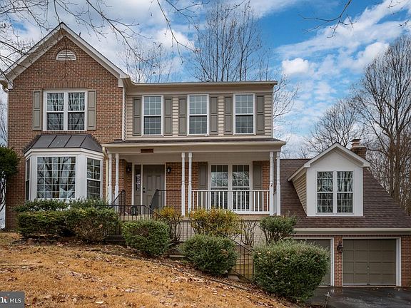 3rd image of 14 Charleston Ct