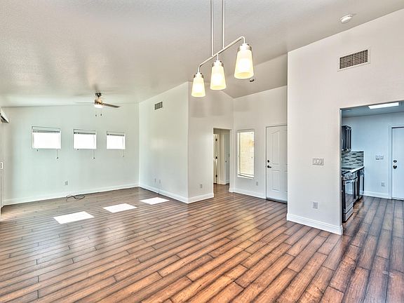 5th image of 10333 Junction Hill Dr