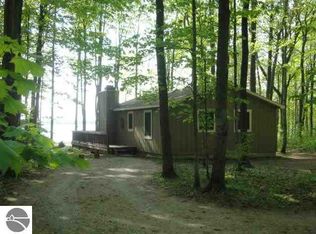 4600 Hidden Harbor Dr NE, Kalkaska, MI 49646