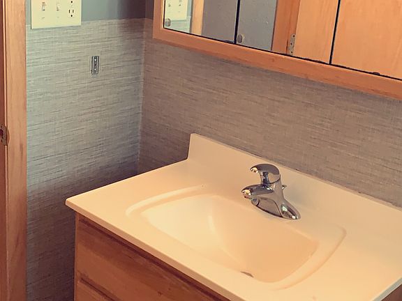 Main floor bathroom
