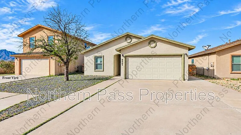 3 bed, 2.0 bath, 1211 sqft, $1,545 — Photo 4