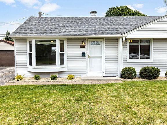 2nd image of 9021 S Knox Ave