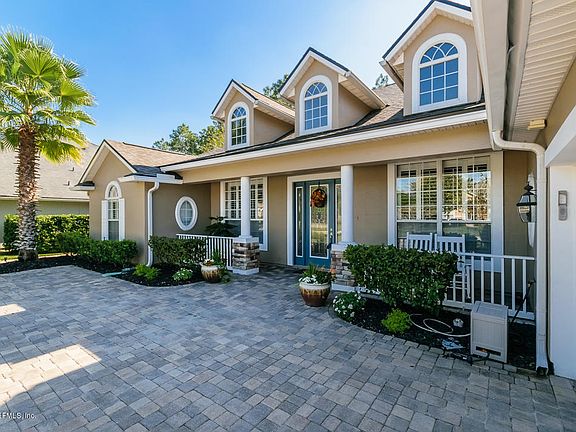 3rd image of 1216 Garrison Dr