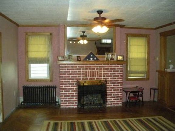 430 Chestnut Living
