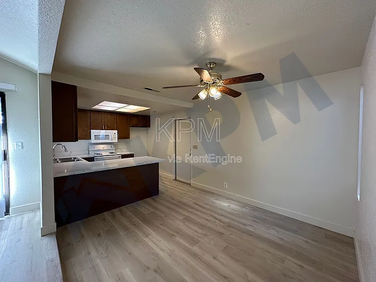 2903 Whittier Ct — Photo 6