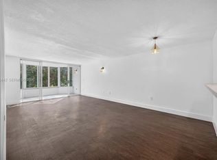 Rolling Green Condo H, Miami, FL 33179
