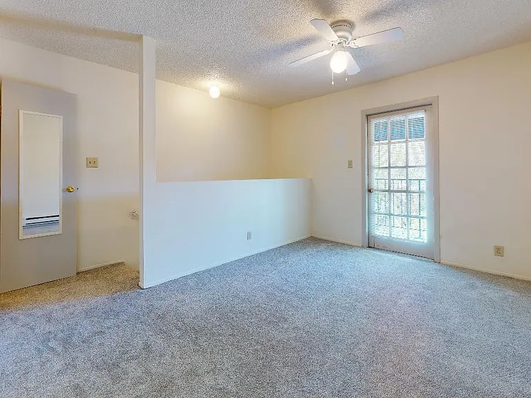 612-Morris-NE-Unit-9-Unfurnished_12112024