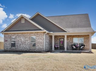 14698 Eva Cir, Athens, AL 35613