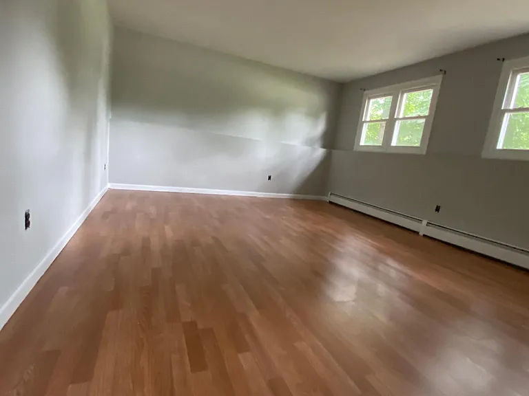 25 Cottage Pl — Photo 22