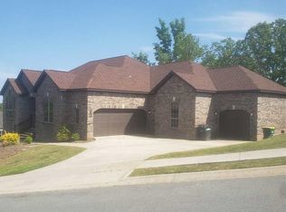 3200 Falling Water Rd, Sherwood, AR 72120